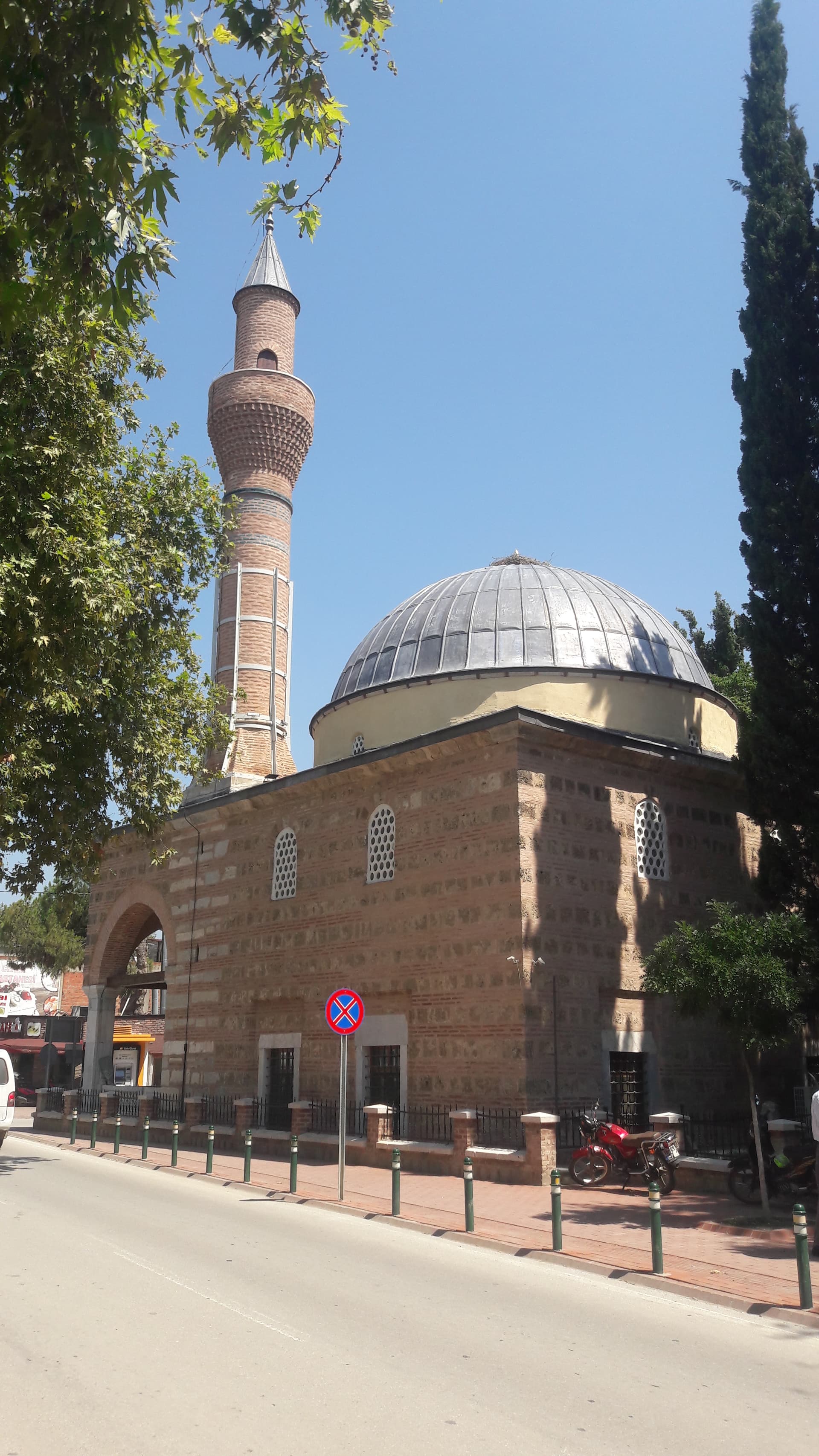 23 MAHMUT ÇELEBİ CAMİİ