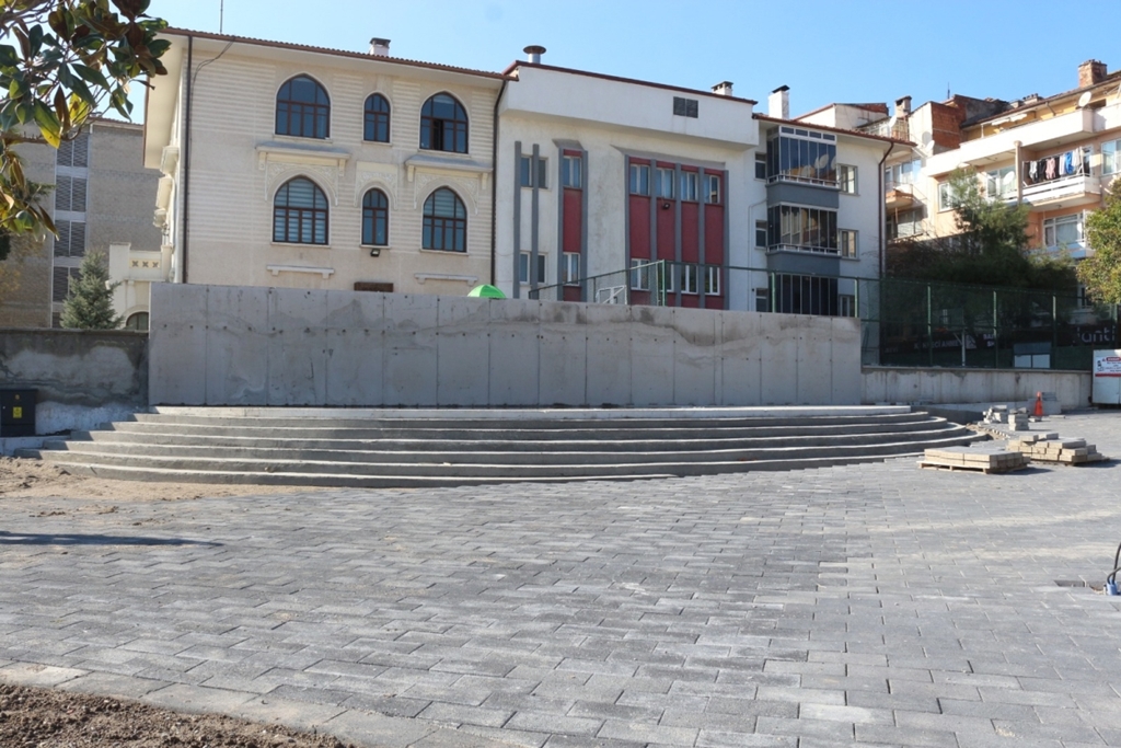 balikesir_cumhuriyet_meydani_4.jpg