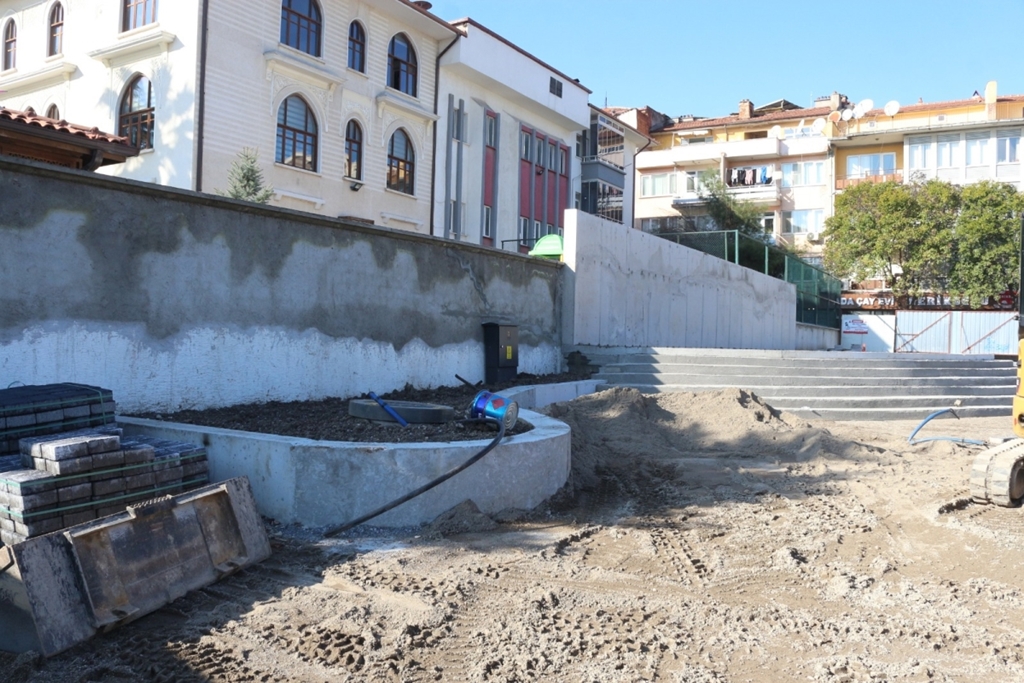 balikesir_cumhuriyet_meydani_9.jpg