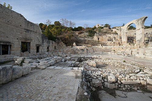 Elaiussa_Sebaste_Agora_1297.jpg