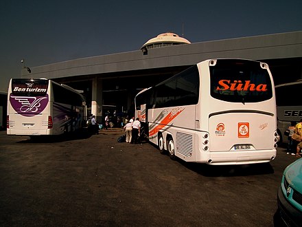 IZMIR_OTOGAR_BUS_STATION_TURKEY_AUG_2011_(6026774249).jpg