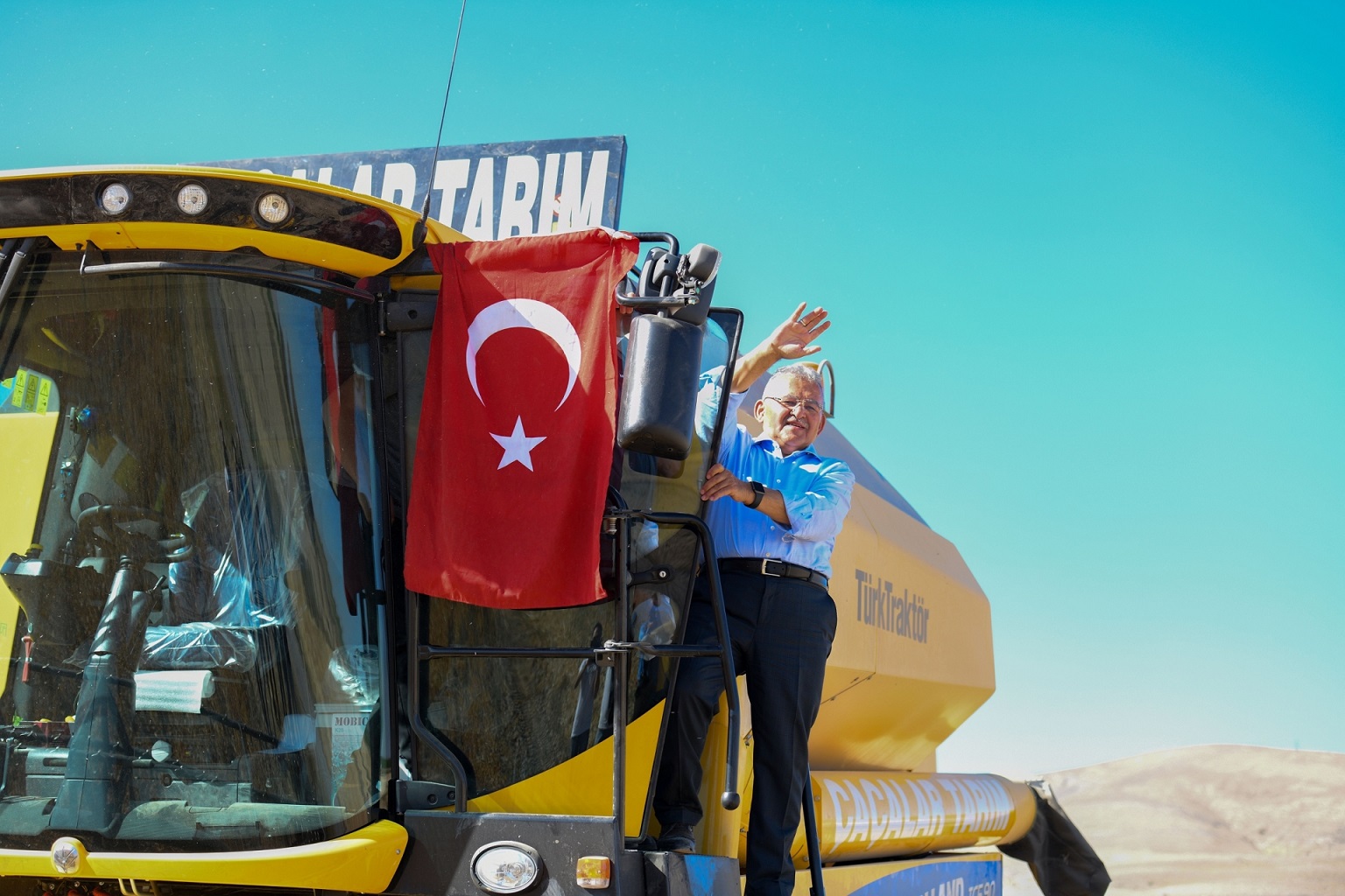 uretenin-hizmetkâri-buyukkilictan-ciftciye-ve-ureticiye-6-yilda-dev-destek-21.jpeg