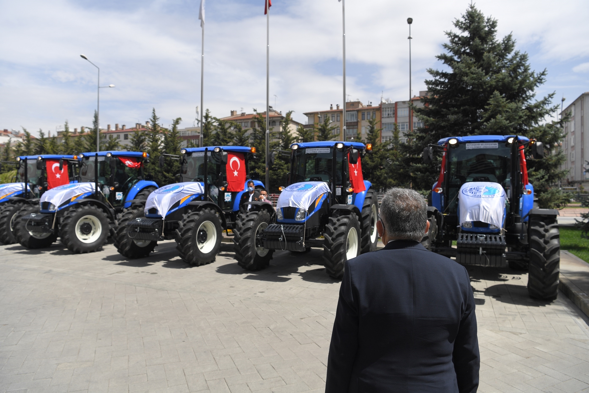 uretenin-hizmetkâri-buyukkilictan-ciftciye-ve-ureticiye-6-yilda-dev-destek-45.jpeg