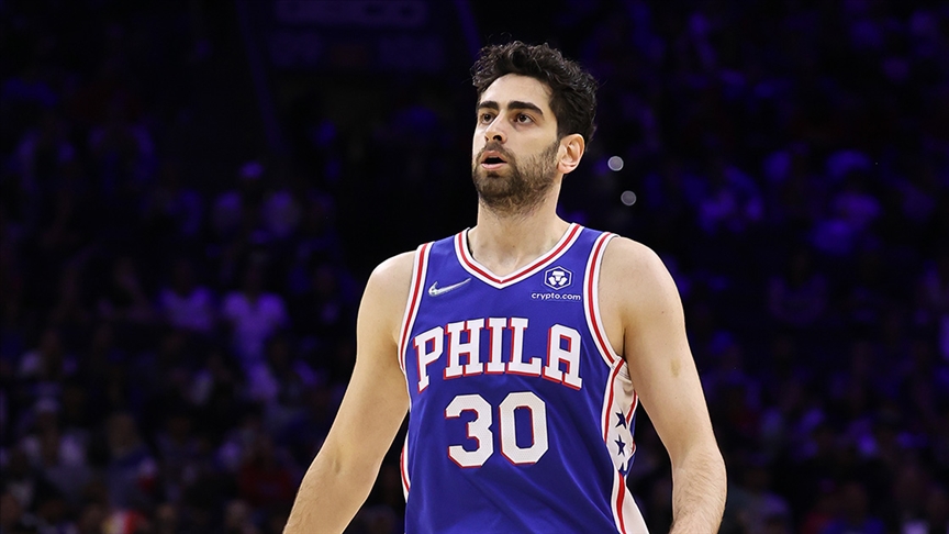 NBA'de 76ers forması giyen Furkan Korkmaz, Indiana Pacers'a takas edildi