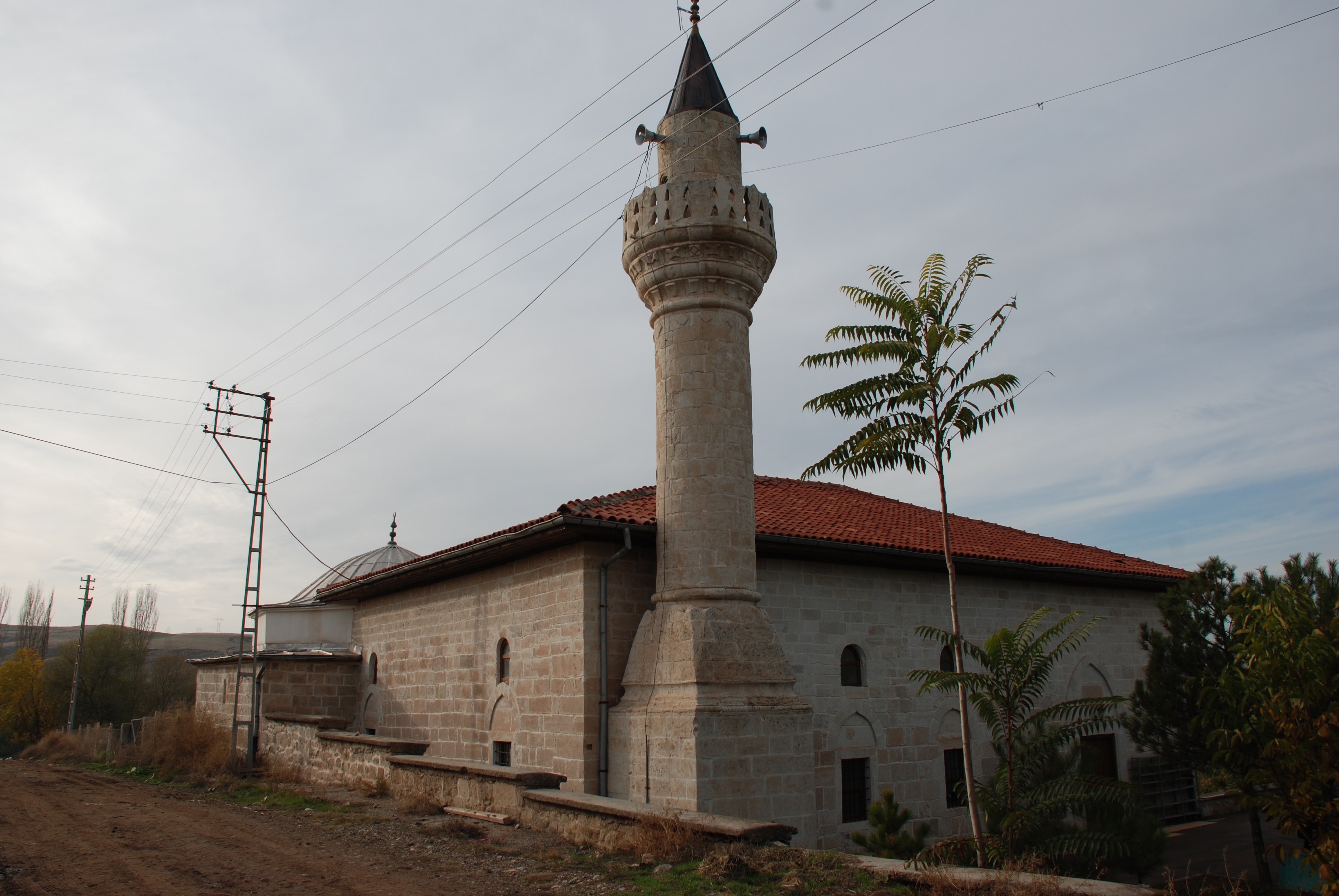 Yeşilyazı Caımii ve Türbesi