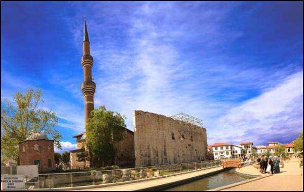 HACI BAYRAM CAMİİ.jpg