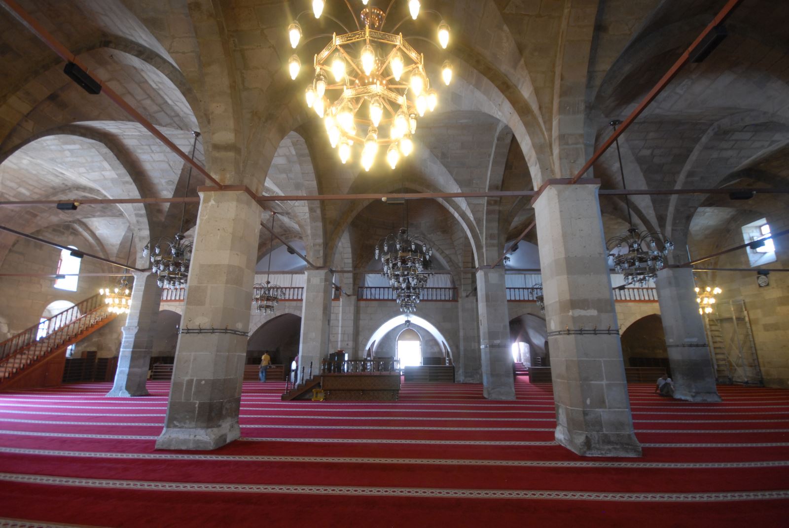 ulu-camii-3_0.jpg