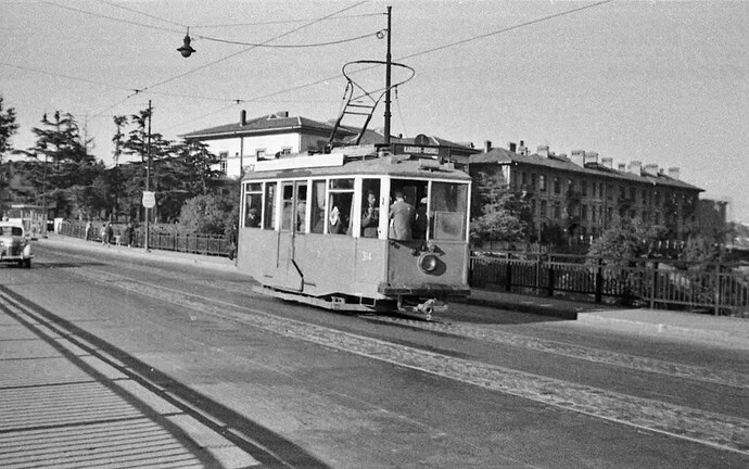 eski-istanbulda-tramvay-1957